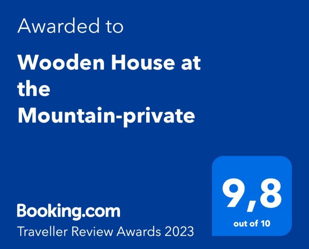 Wooden House At The Mountain-Private Pensionat Paránimfoi Eksteriør billede